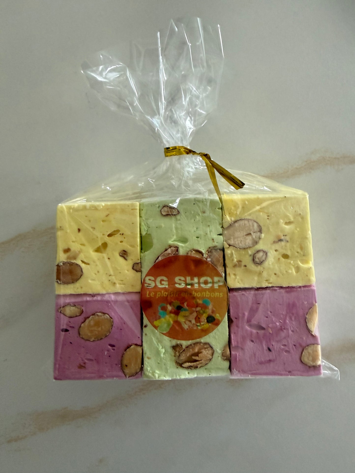 Sachet cadeau dĂ©couverte Nougat - đ 150g (6 gros cubes)